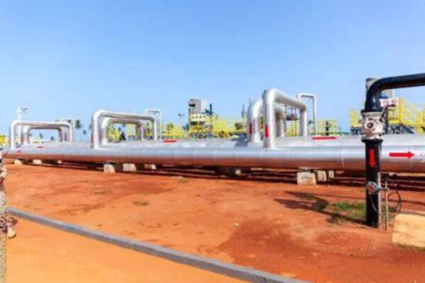 Bénin Front Coral à Sèmè-Podji chargement