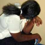 Nigéria commissaire suspendu soupçons adultère