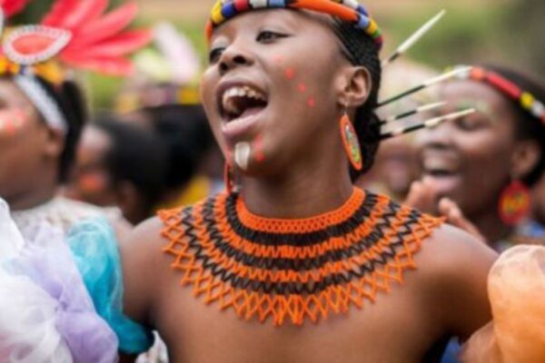 mariage femme riche Okey Bakassi polyandrie