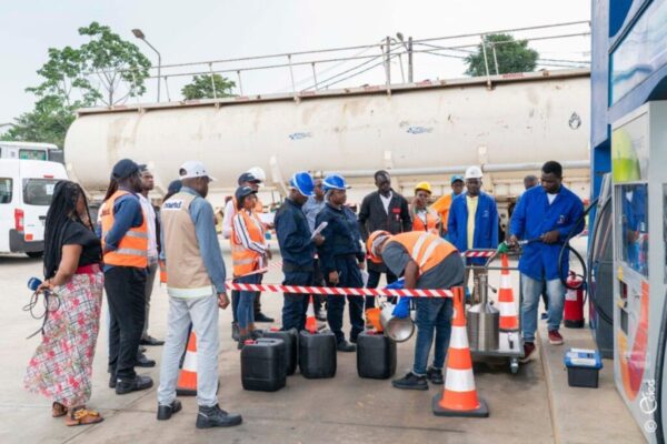 Côte d’Ivoire pompes essence Abidjan