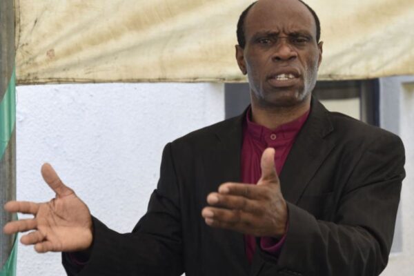 Taribo West Super Eagles à pasteur