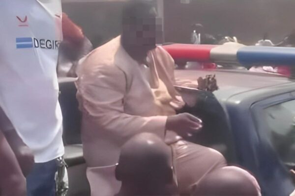 marabout enceinté 9 femmes police