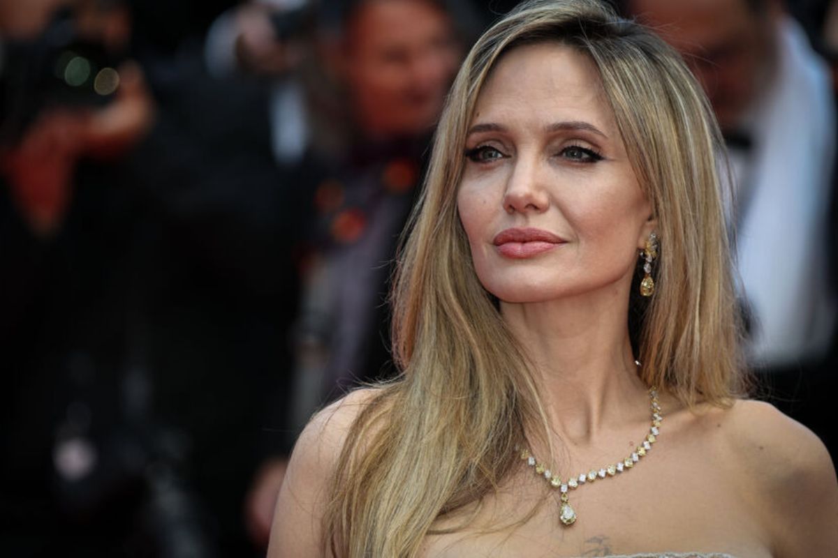 Angelina Jolie dévoile les cicatrices de sa double ablation des seins 
