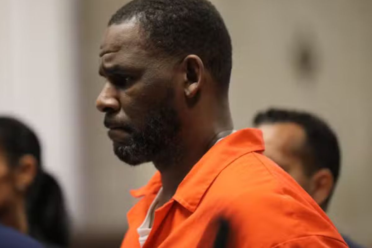États-Unis : R. Kelly transféré en cellule disciplinaire pour cette raison