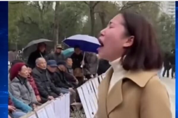 Chine femme marché mariage