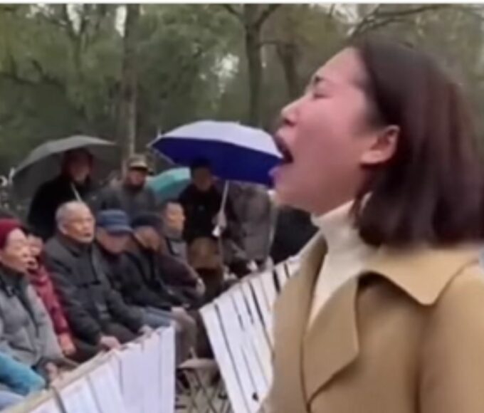 Chine femme marché mariage