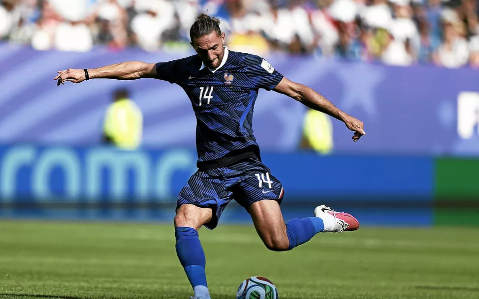 Équipe de France : Adrien Rabiot dénonce « des comportements inadmissibles » après la défaite contre l'Angleterre