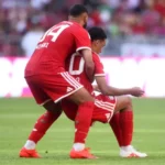 Bayern Munich : Jamal Musiala vacille et s’effondre en plein match, les images inquiètent