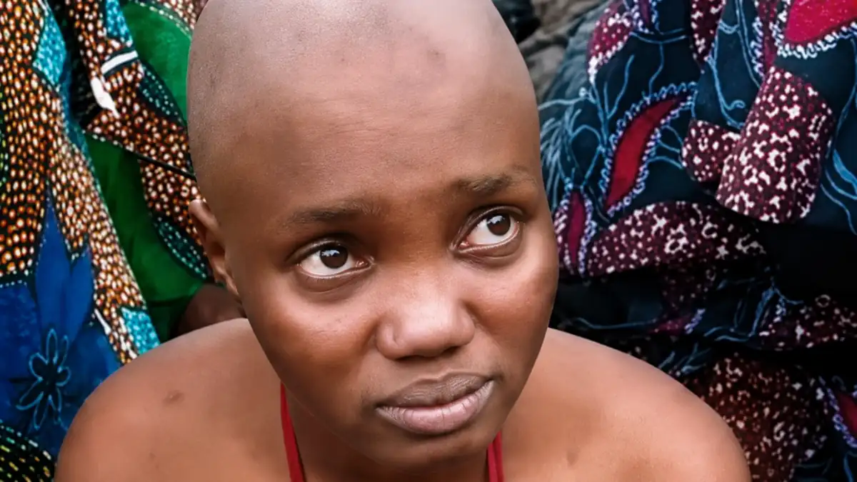 Nigeria : une TikTokeuse accusée d’avoir filmé un masque sacré soumise à une purification rituelle