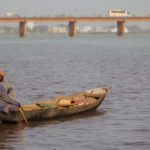 Bénin : un piroguier tente de fuir par le fleuve Niger après la découverte de chanvre indien