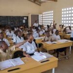 Côte d’Ivoire : les enseignants rappelés à l’ordre sur les images d’élèves publiées en ligne