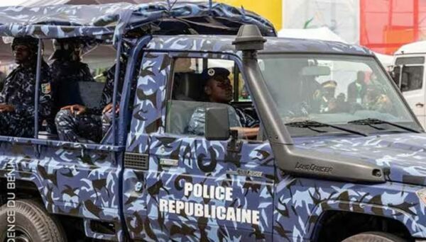 Cotonou : la police découvre 5,4 kg de cannabis présumé dans le sac d’un quinquagénaire