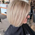 Beauté : le Bell-Bottom Bob, la coupe rétro qui s’impose cet automne